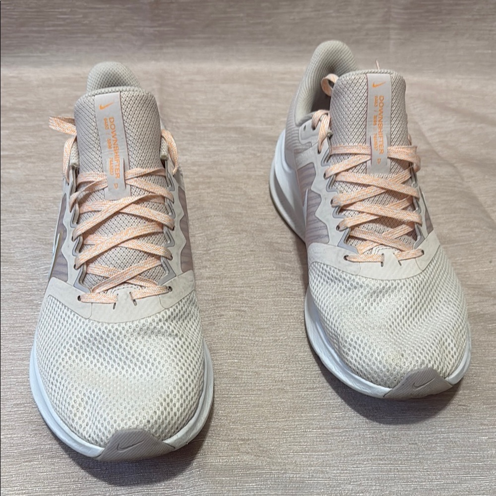 Nike Beige and Gray Sneakers - Picture 7 of 8